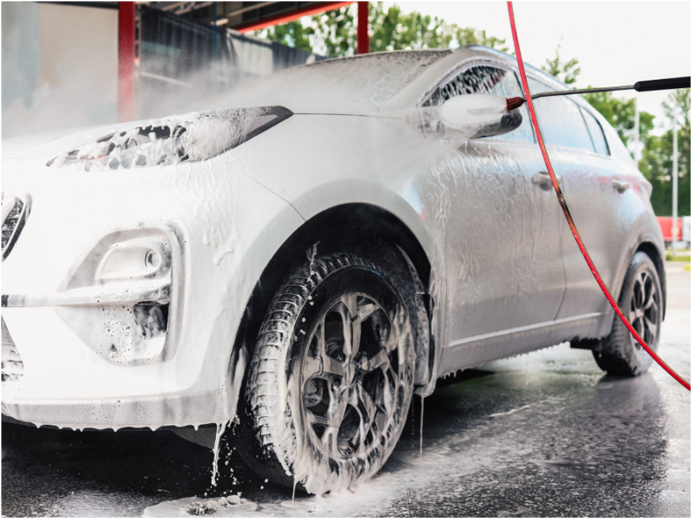 Self Service Car Wash: Fish Creek's 24/7 Clean Machine